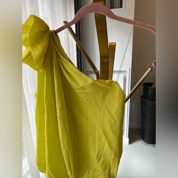 Robert Rodriguez Asymmetrical Neon Yellow Top - Picture 8 of 11